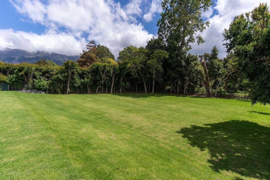 5 Bedroom Property for Sale in Constantia Western Cape